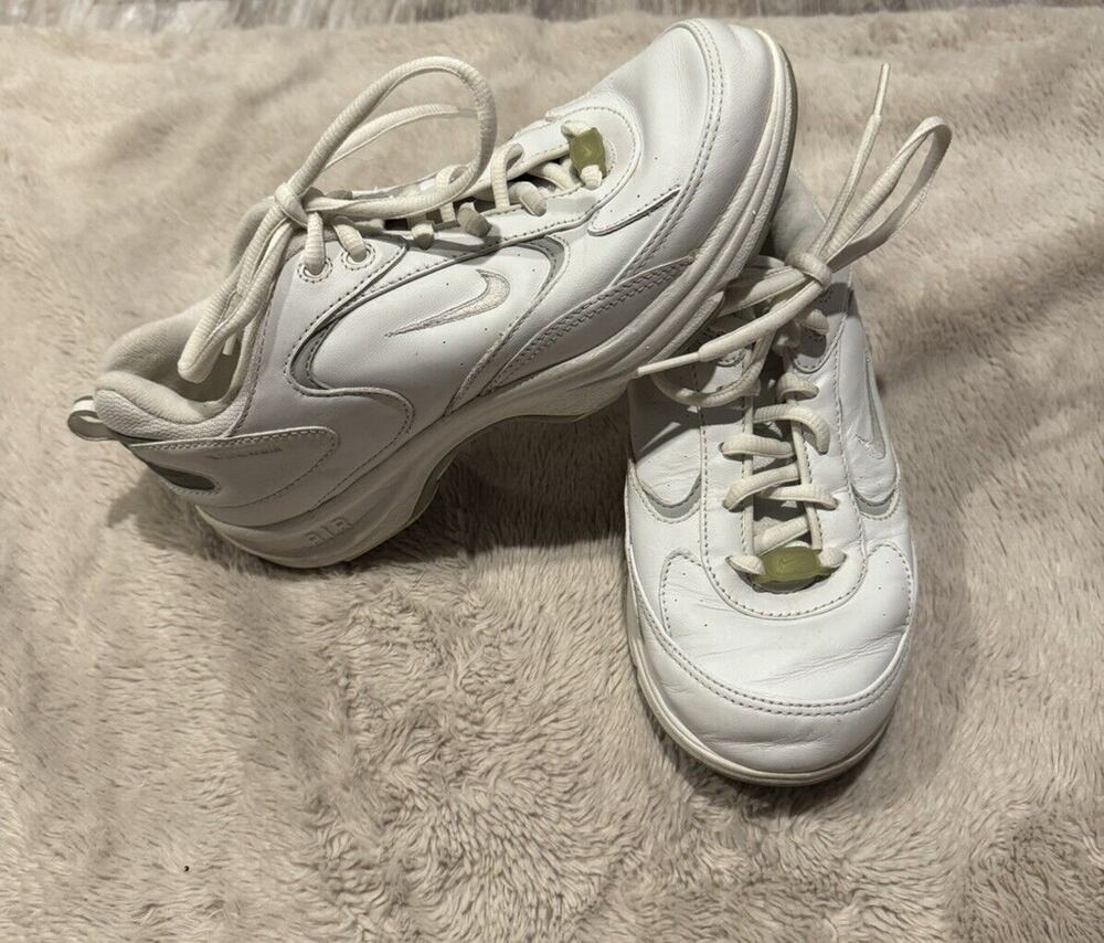 Vintage Nike Air Walk Essential III Shoes Men's 8 White Sneakers 191151-111
